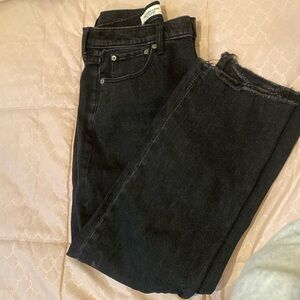 Abercrombie black ankle straight high rise jeans size 8 Short